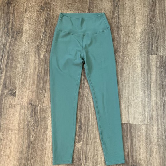 EUC Wilo Base Ribbed Green 7/8 Legging Sz L - Picture 5 of 9